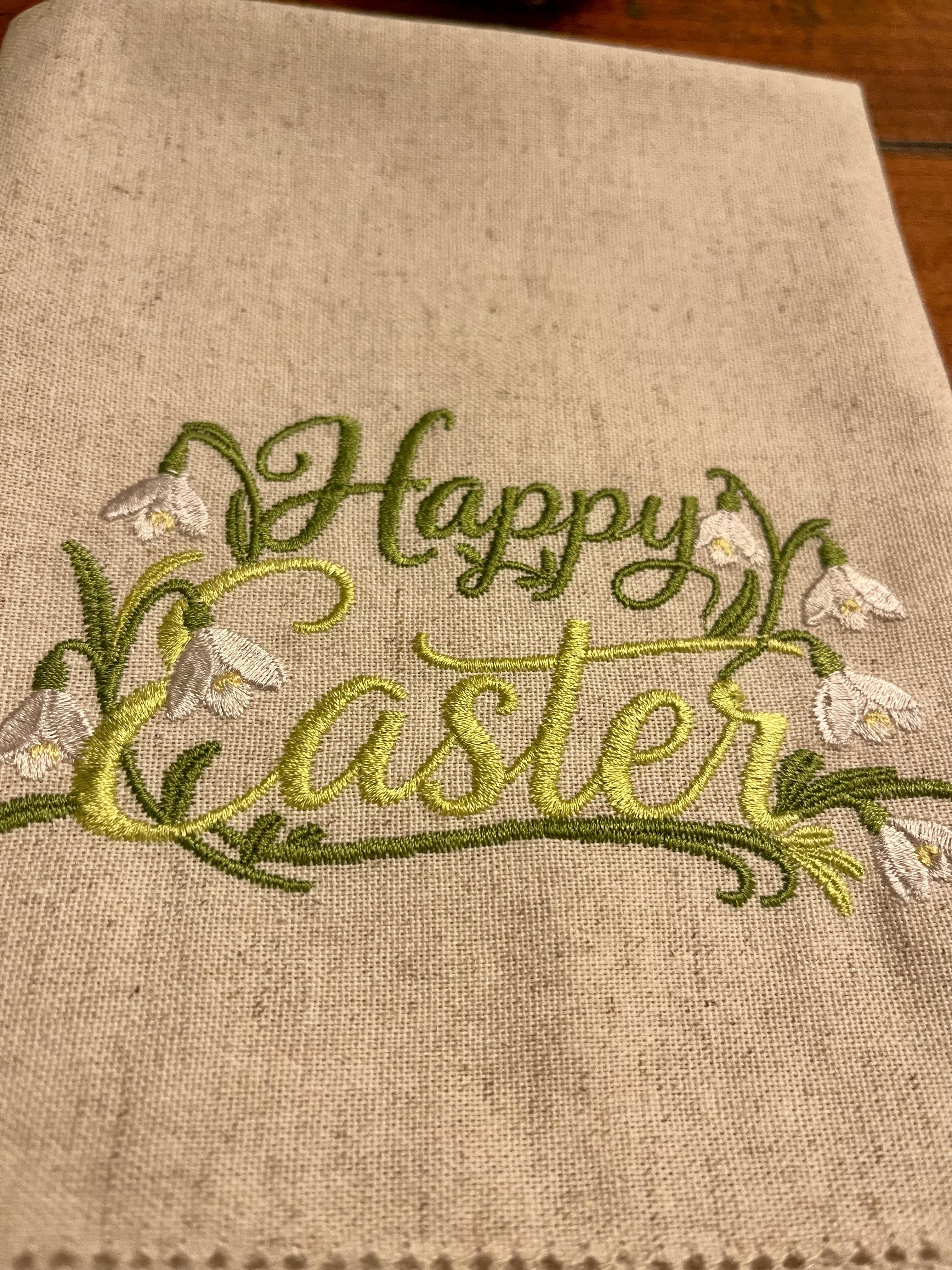 Serviette Frohe Ostern (Kontaktieren Sie uns für eine individuelle Farbe)